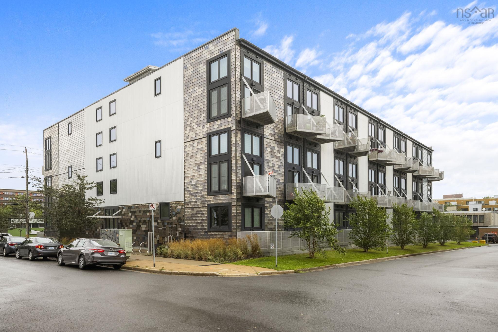 Thumbnail image for 307 5662 Roberts Street MLS<sup>®</sup> 202526682