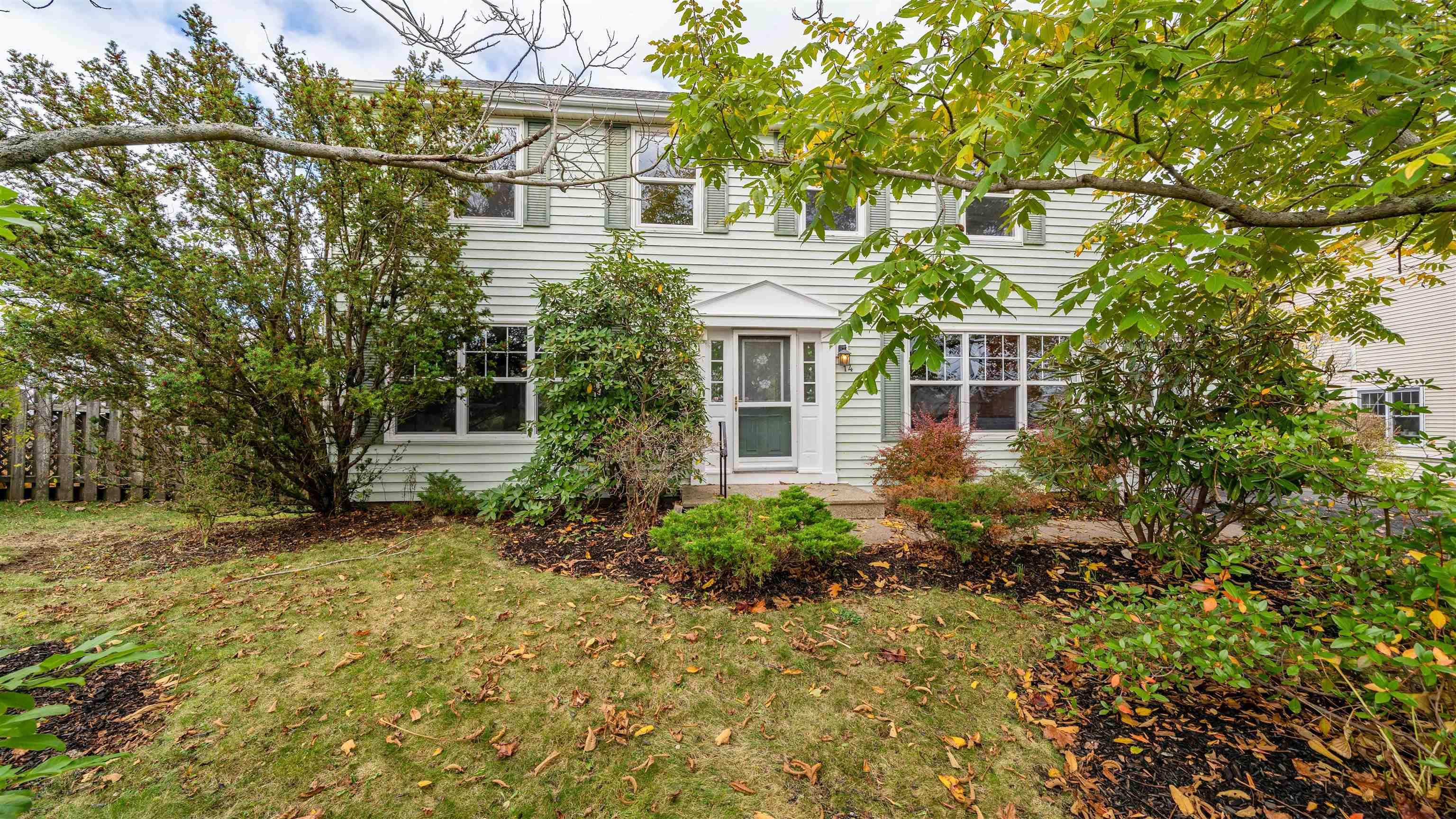 Thumbnail image for 14 Regal Road MLS<sup>®</sup> 202526993