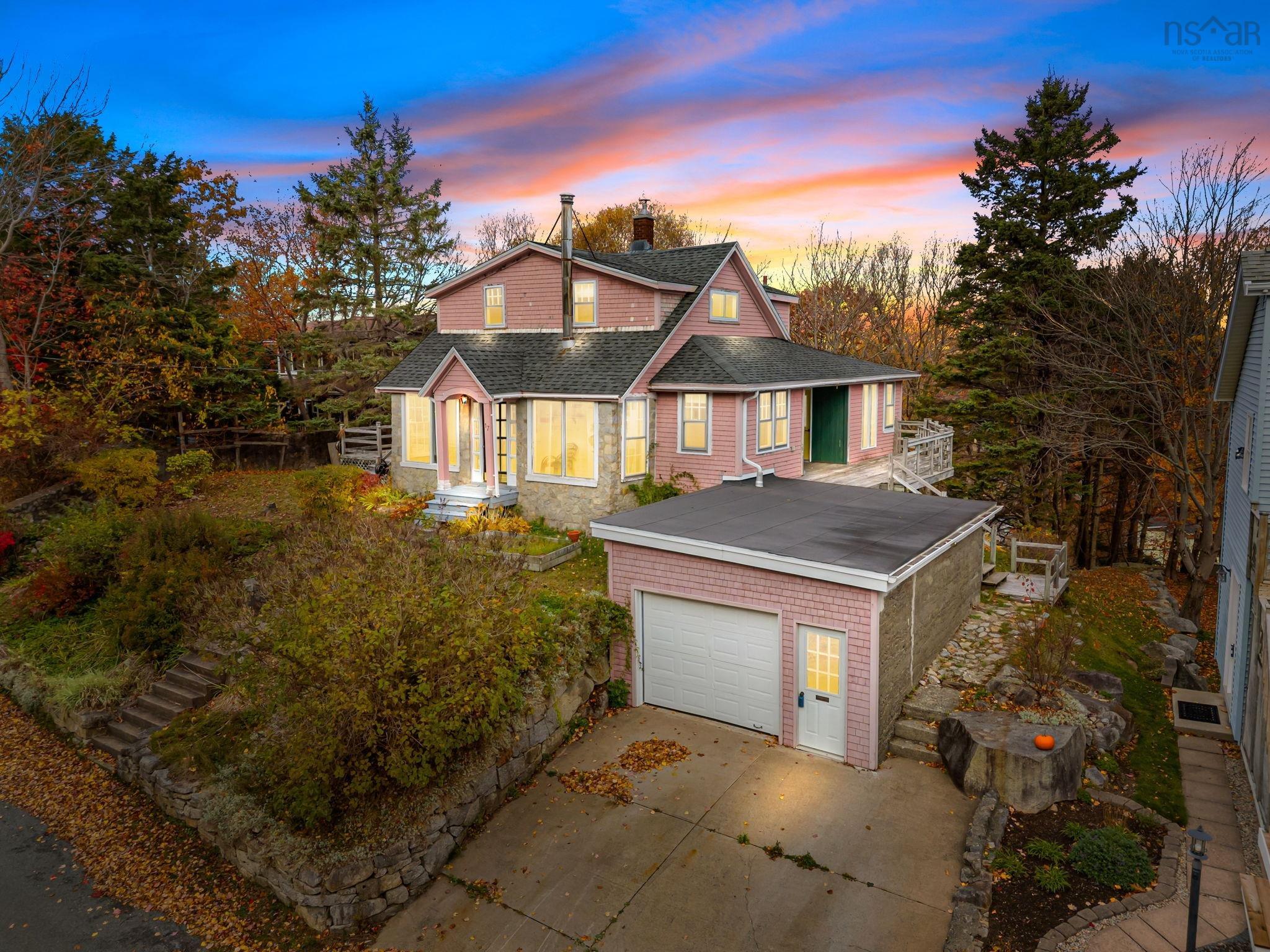 Thumbnail image for 17 Idlewylde Road MLS<sup>®</sup> 202527273