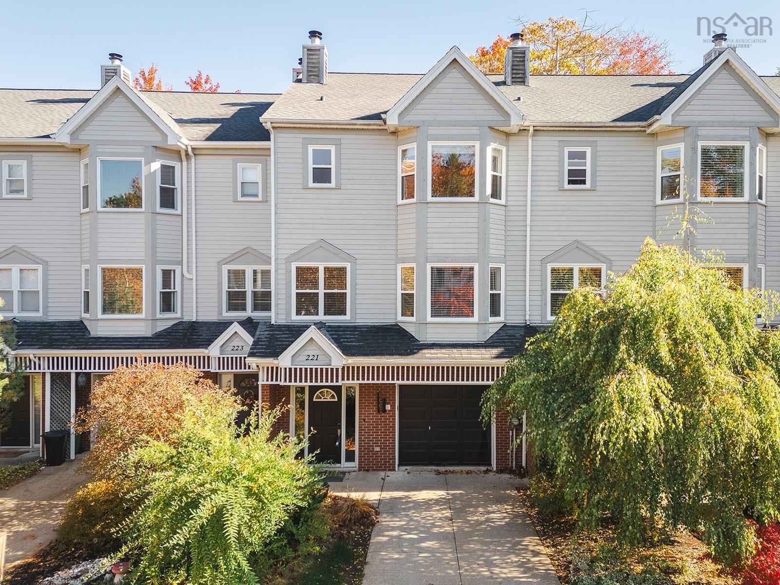 Thumbnail image for 221 Spinnaker Drive MLS<sup>®</sup> 202527312