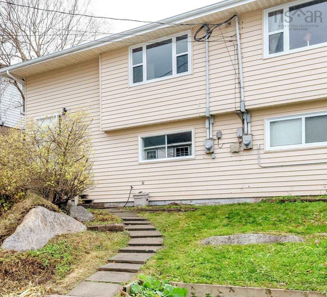 Thumbnail image for 34 Idlewylde Road MLS<sup>®</sup> 202527362