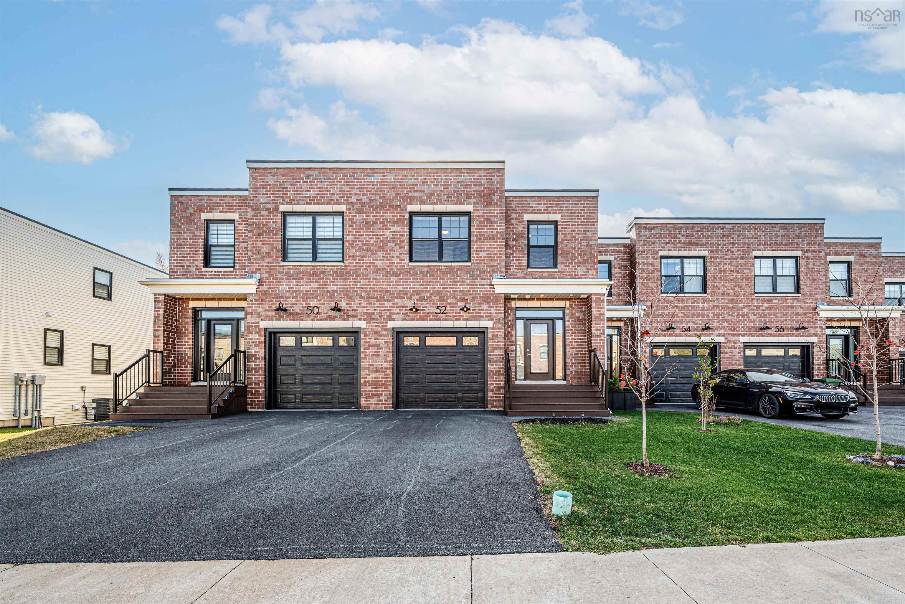 Thumbnail image for 52 Trekker Drive MLS<sup>®</sup> 202527410