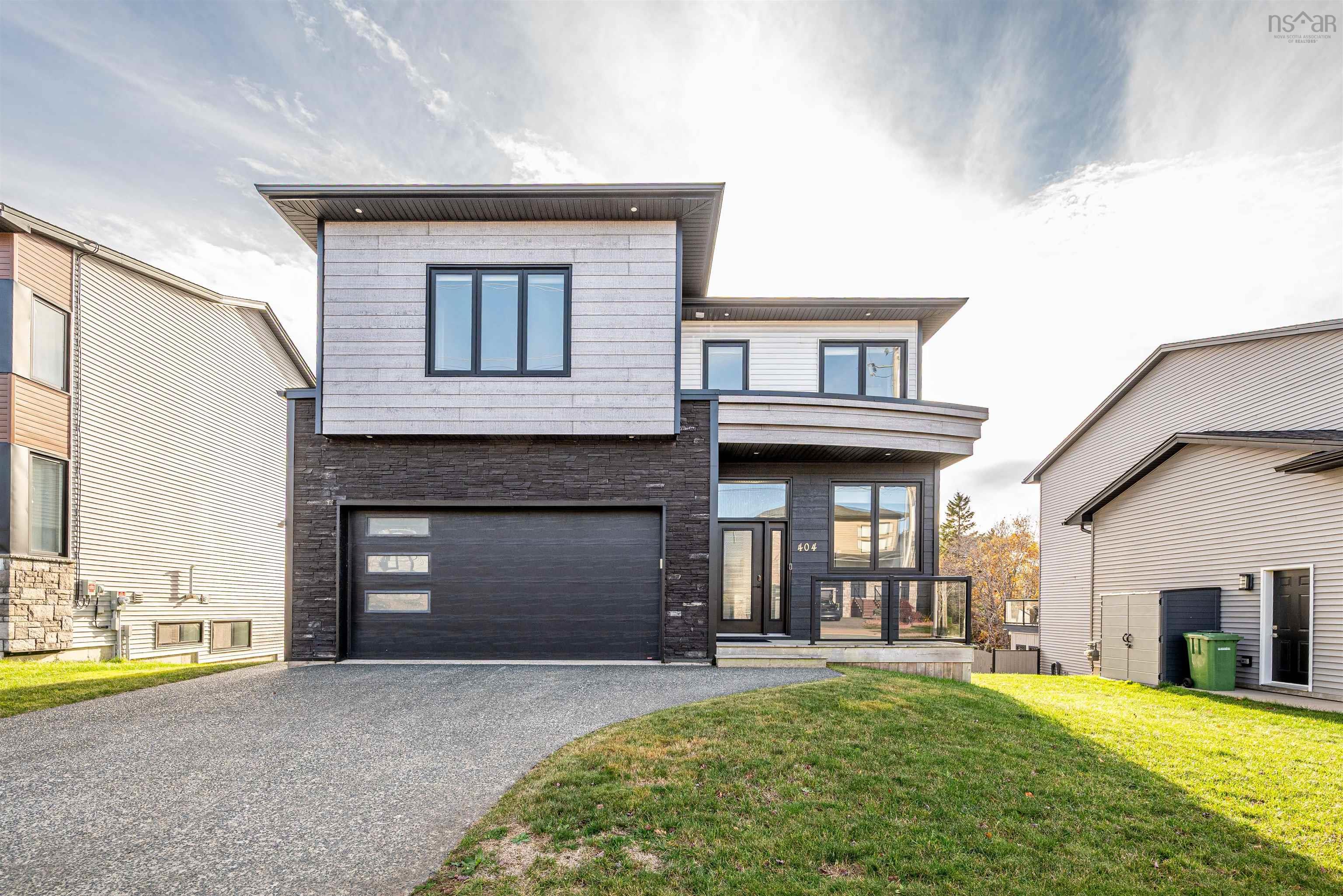 Thumbnail image for 404 Starboard Drive MLS<sup>®</sup> 202527549