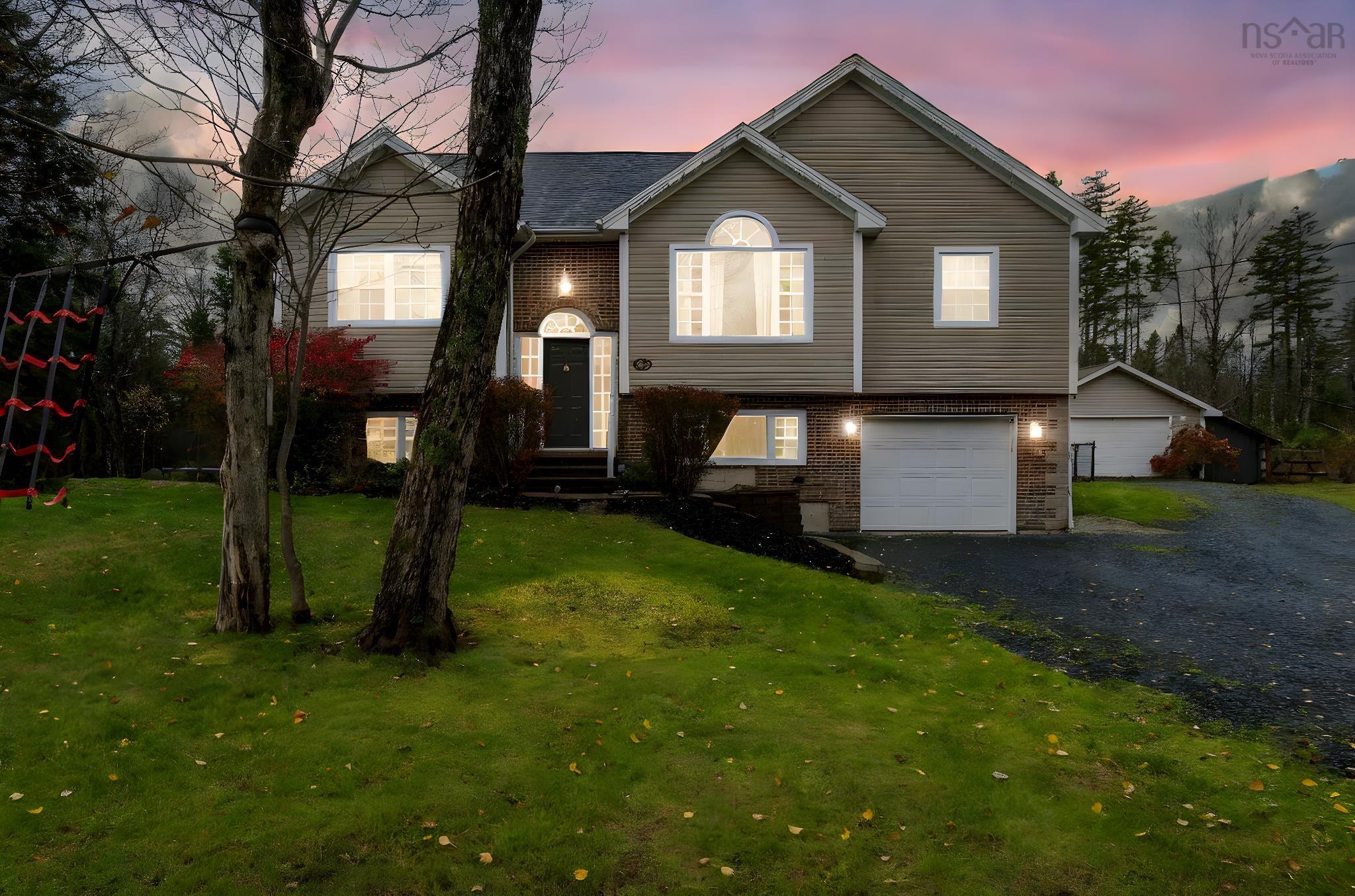 Thumbnail image for 30 Mohawk Street MLS<sup>®</sup> 202527581