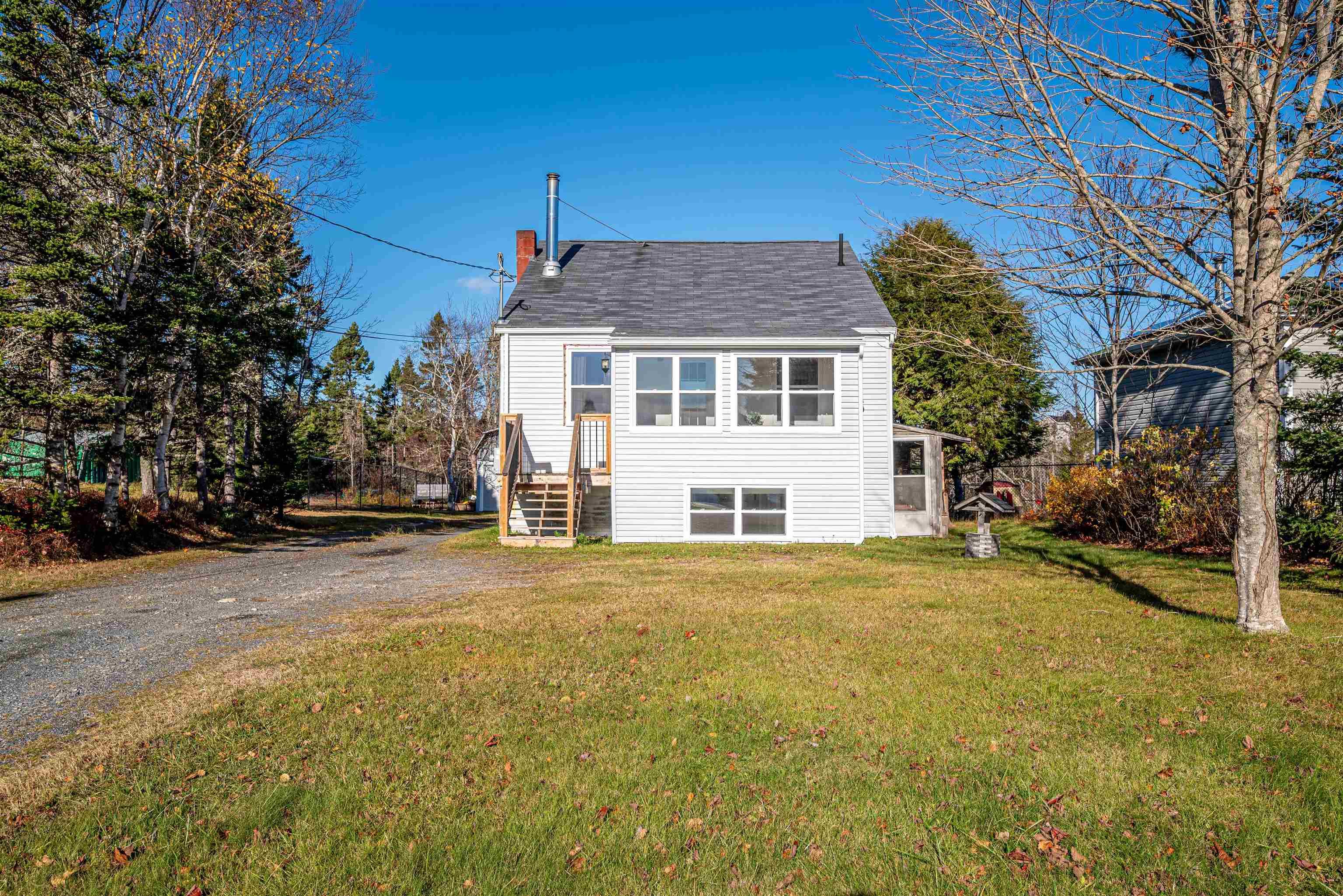 Thumbnail image for 4597 Prospect rd. MLS<sup>®</sup> 202527601